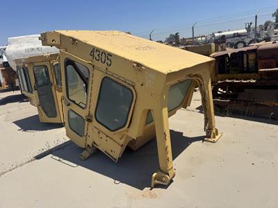 Caterpillar Cab
