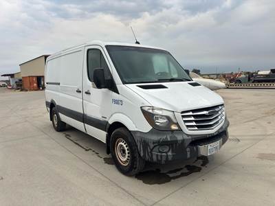Freightliner Sprinter 2500 Cargo Van - Mercedes-Benz, Automatic