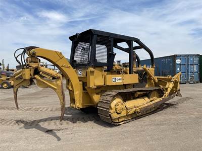 Caterpillar D4D Dozer