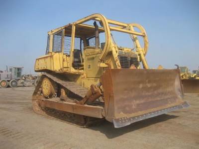Caterpillar D6H Dozer