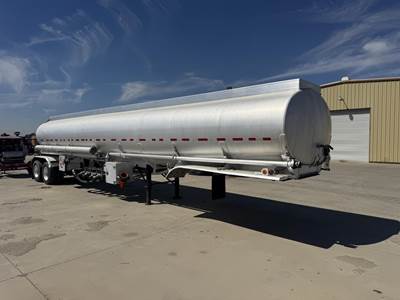 Fruehauf Tandem Axle Aluminum Fuel Tanker Trailer - Spring, Fixed Axle