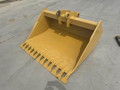 60" Wide,60MM Pin,8.5" Pin Opening,Came Off CAT 446B.