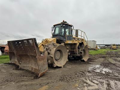Caterpillar 826H Landfill Compactor