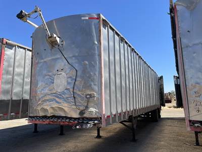 Lufkin 46x100 Tandem Axle Live Floor Trailer - Air Ride, Fixed Axle