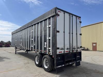 Peerless 45x102 Tandem Axle Live Floor Trailer - Air Ride, Sliding Axle