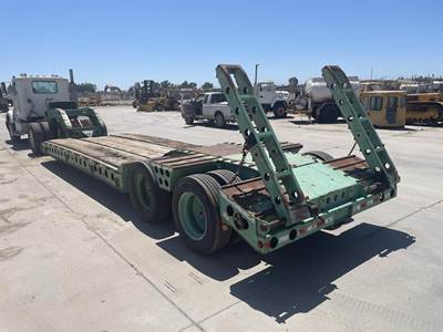 Cozad 39x102 Tandem Axle Steel Lowboy Trailer - Air Ride, Fixed Axle