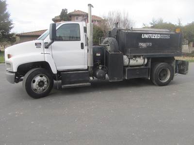 GMC TopKick C7500 Single Axle Mixer / Ready Mix / Concrete Truck - Duramax, Automatic