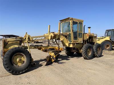 Champion D715A Motor Grader