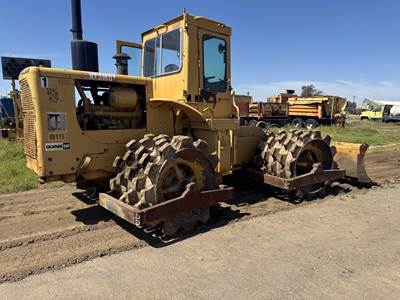 Caterpillar 815 Soil Compactor