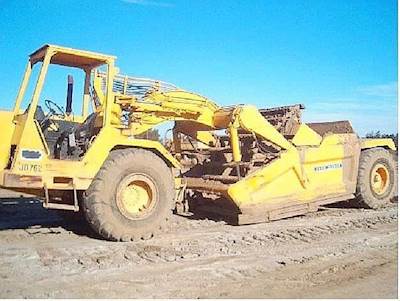 John Deere 762 Scraper