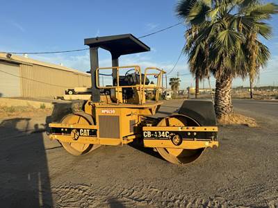 Caterpillar CB-434C Smooth Drum Roller Compactor