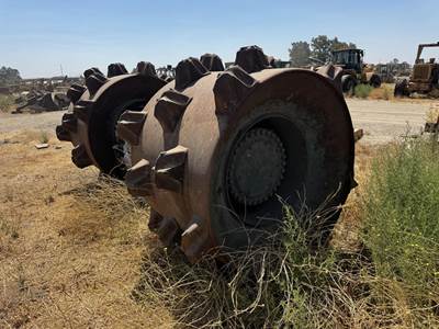 Caterpillar Tire & Rim