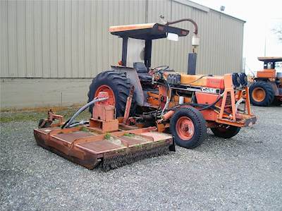 CASE 885 Tractors - 40 HP to 99 HP
