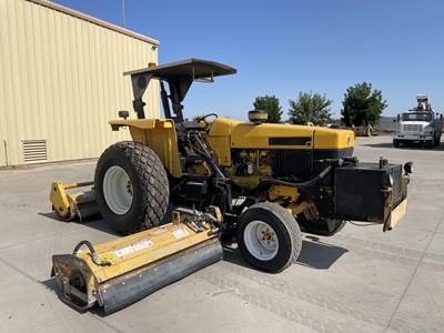 New Holland 6640 Tractor