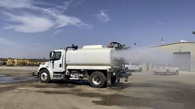 Freightliner M2 106 2500 Gallon Water Truck - Cummins 240HP, Automatic