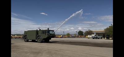 Oshkosh AS32P-19A Water Truck - 5 Speed Automatic