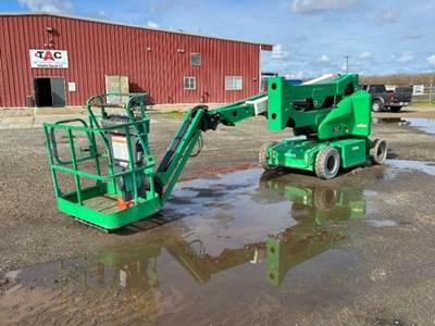 2017 JLG E400AJPN BOOMLIFT