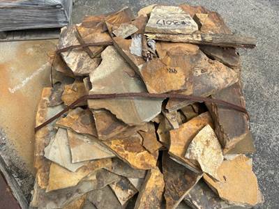 PALLET OF SANDSTONE PAVERS --(LOCATED IN COLTON, CA)--