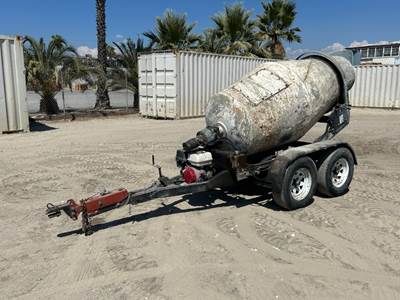 1999 CARTAWAY CONCRETE TRAILER, Honda gasoline. s/n:4MFMA1527XW000513