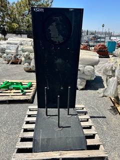 METAL DISPLAY STAND --(LOCATED IN COLTON, CA)--