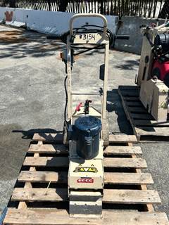 2019 EDCO 94400 FLOOR SCRAPER --(LOCATED IN COLTON, CA)--