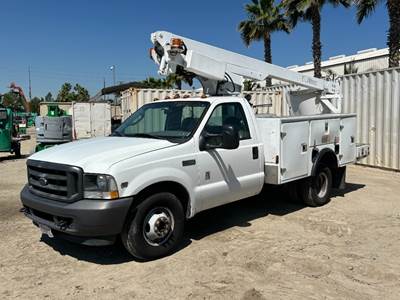 2004 FORD F350 BUCKET TRUCK