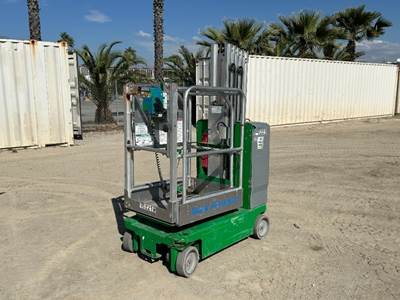 2017 GENIE GR20 PERSONNEL LIFT