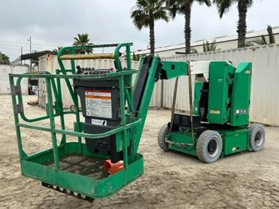 2017 JLG E300AJ BOOMLIFT
