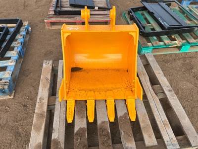 2025 GIYI 24" GP BUCKET