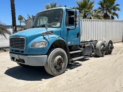 2014 FREIGHTLINER M2 106 CAB & CHASSIS