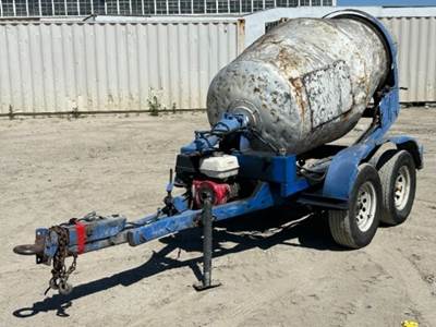 CONCRETE TRAILER