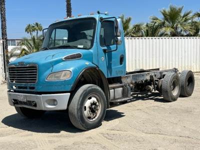 2014 FREIGHTLINER M2 106 CAB & CHASSIS