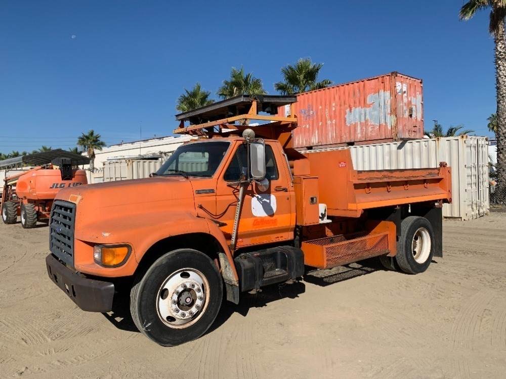 1995 FORD FSERIES BOBTAIL DUMP TRUCK For Sale Colton, CA 91408236