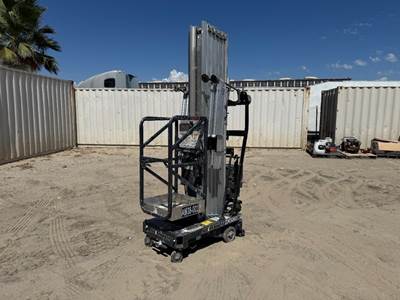 2017 TRAIL KING TK8011ST-48 EQUIPMENT TRAILER