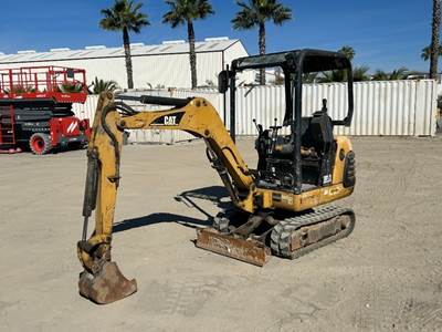 2005 CATERPILLAR 301.8 MINI HYDRAULIC EXCAVATOR