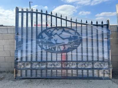2026 GREATBEAR 20' BI-PARTING STEEL GATE --(LOCATED IN COLTON, CA)--