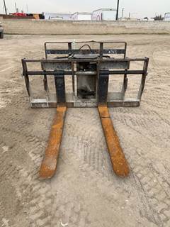 2017 JLG 90 DEGREE SWING CARRIAGE. s/n:201726403 --(LOCATED IN COLTON, CA)