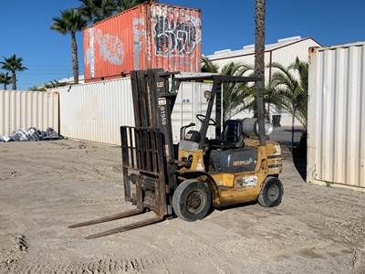 CATERPILLAR GP25 FORKLIFT