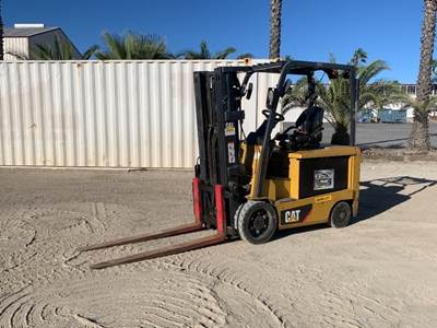2018 CATERPILLAR EC30N2 FORKLIFT