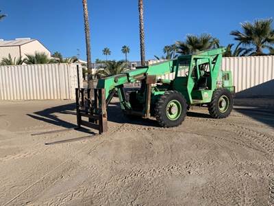 DYNALIFT D4P80 ROUGH TERRAIN REACH FORKLIFT