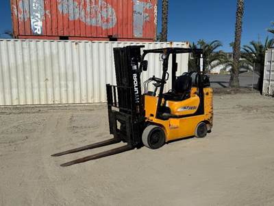HYUNDAI HLF30C-5 FORKLIFT