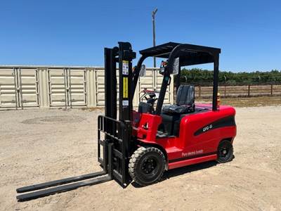 2026 STARVOX CPD20 FORKLIFT --(LOCATED IN MADERA, CA)--