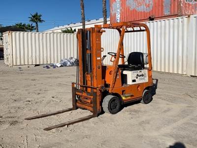TOYOTA 2FGC20 FORKLIFT