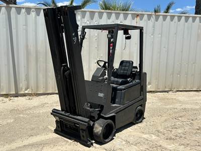 YALE GLC040AFNUAE092 FORKLIFT --(DOES NOT RUN)-- --(LOCATED IN COLTON, CA)--