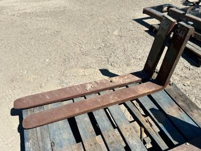 SET OF 4' FORKS