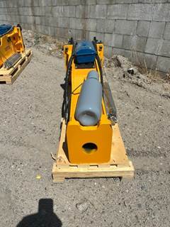 2025 TOFT 680 HYDRAULIC BREAKER ATTACHMENT --(LOCATED IN COLTON, CA)--