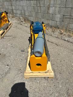 TOFT 680 HYDRAULIC BREAKER ATTACHMENT --(LOCATED IN COLTON, CA)--