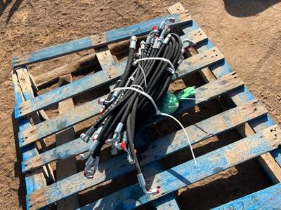 (4) 2025 BUNDLE OF HYDRAULIC HOSES