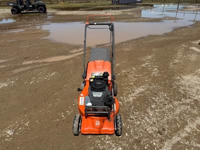 2022 HUSQVARNA W520 LAWN MOWER --(LOCATED IN MADERA, CA)--