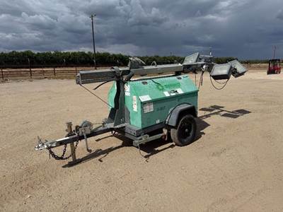 2010 TEREX RL4000 LIGHT TOWER --(LOCATED IN MADERA, CA)--